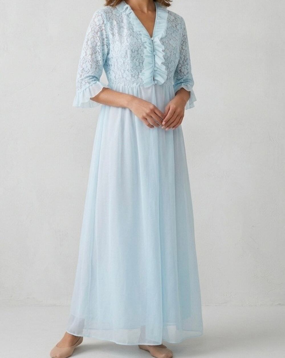 Vintage Lorraine Light Blue Lace Peignoir Robe Maxi Sheer Ruffle Nightgown 38